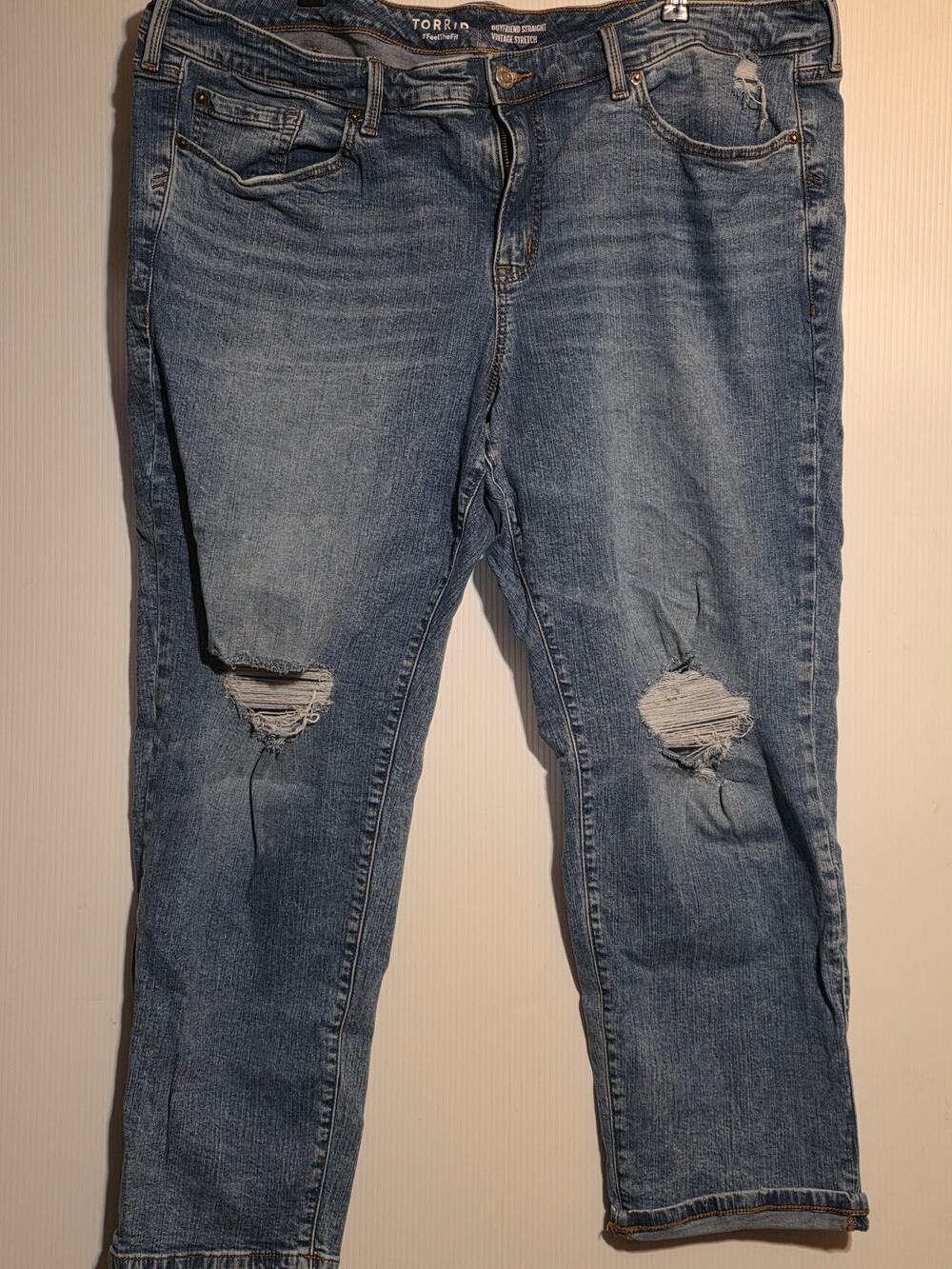 Torrid Boyfriend Straight Jeans 24R Distressed Vintage Stretch Denim Mid Rise